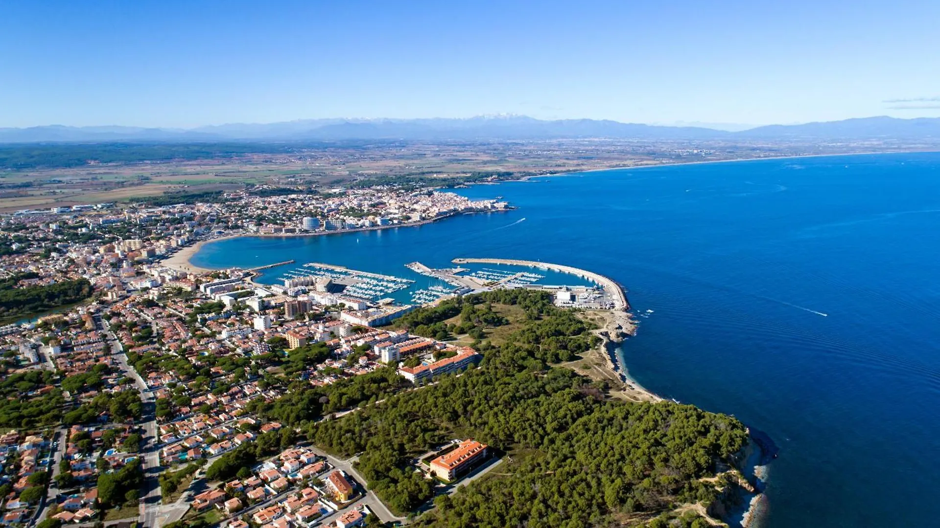 Almodovar L'Escala 0*,  Spain