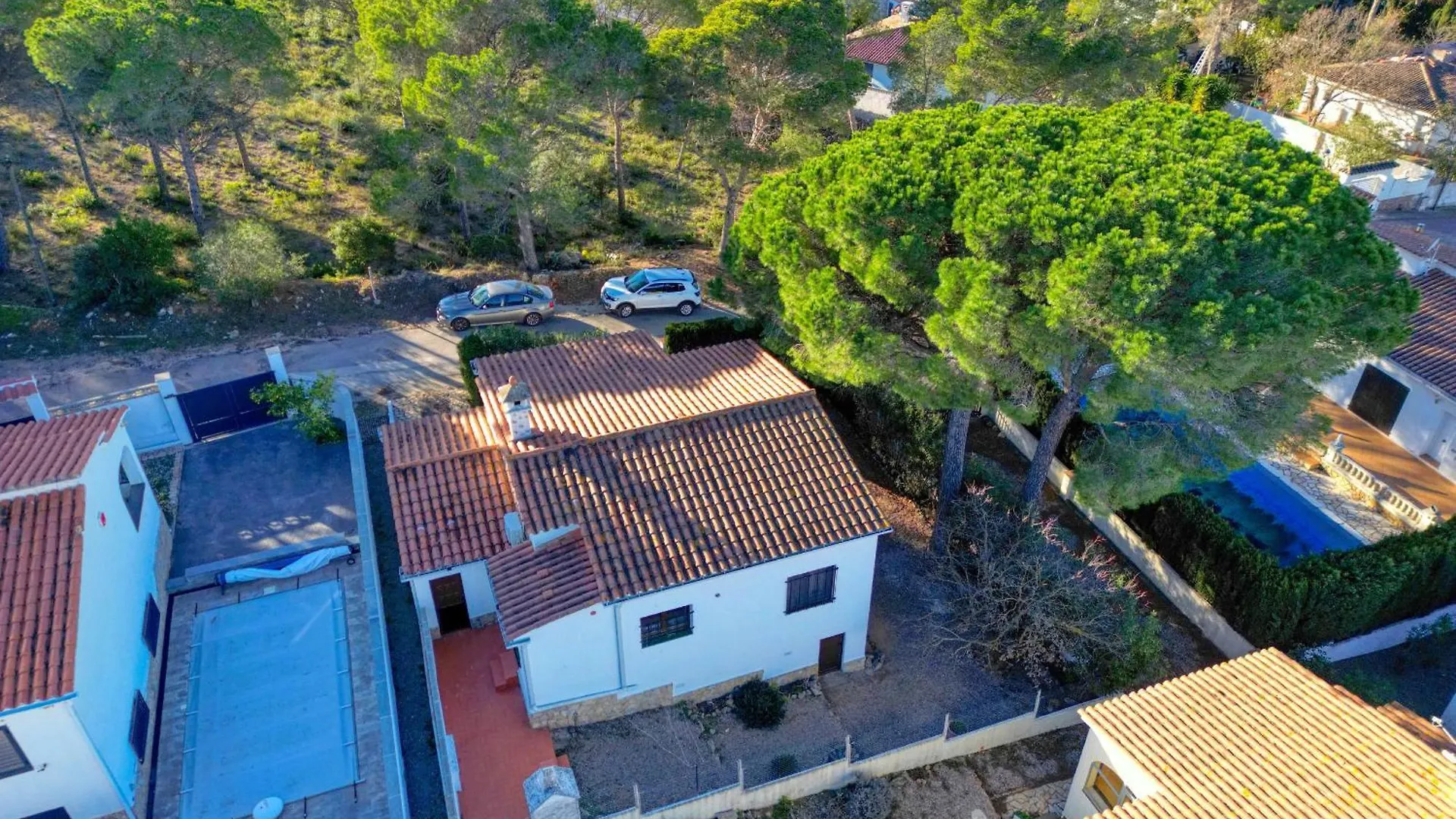Almodovar L'Escala